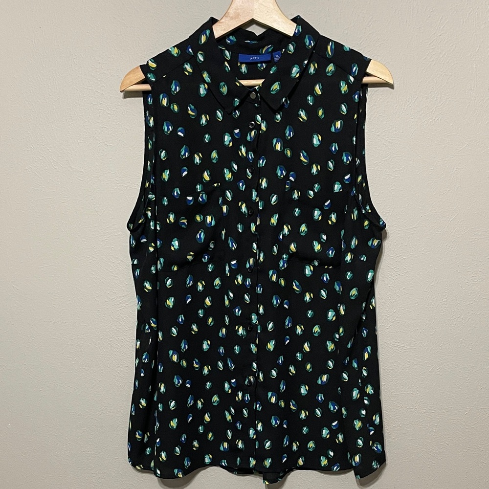 Apt. 9 Black Sleeveless Collared Blouse with Blue & Green Print